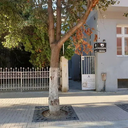 Hostel Gagarin House Warna